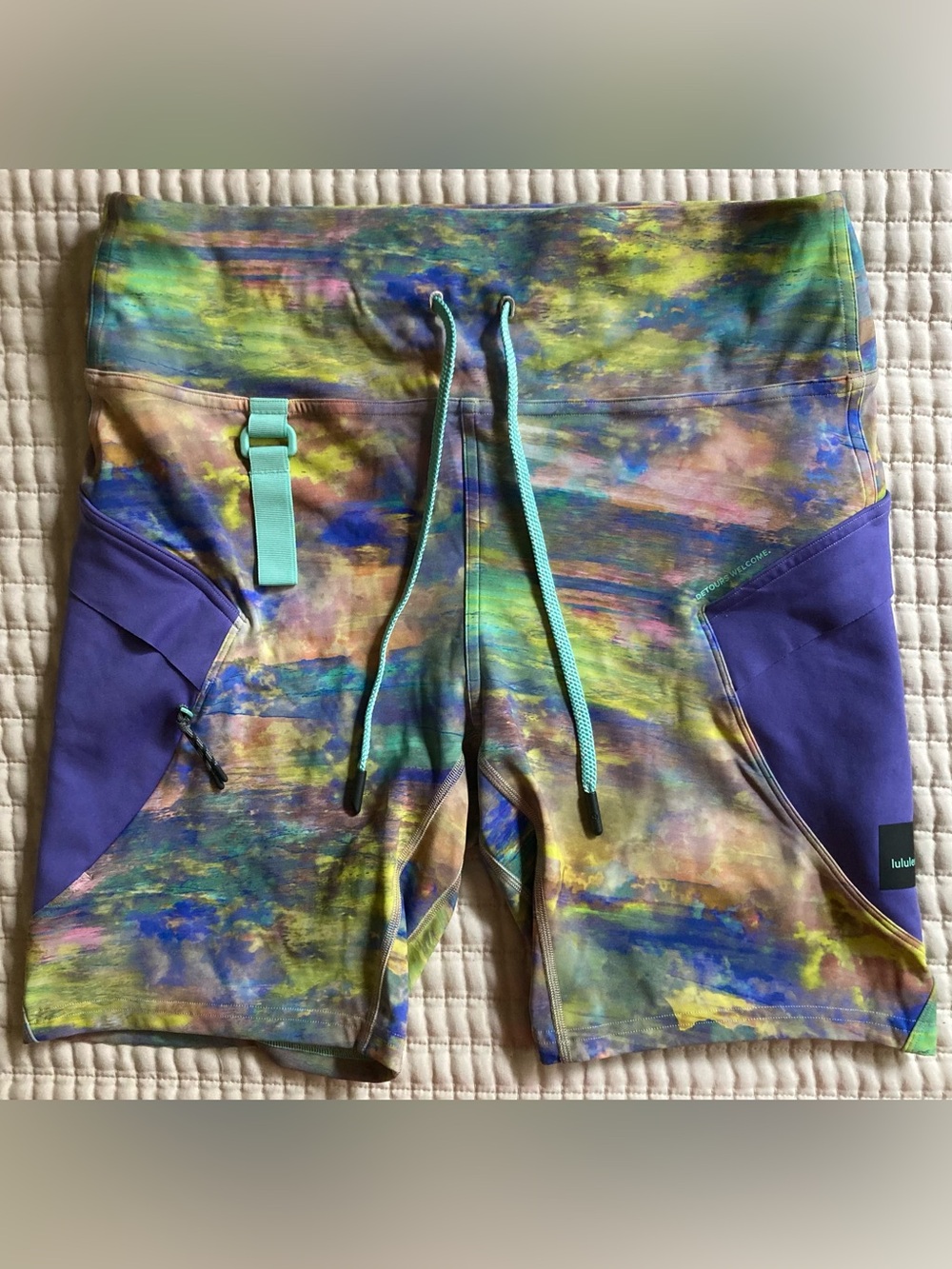 Lululemon Cargo Super High Rise Shorts Women’s 12 7.5” Hiking Gym Yoga Walking